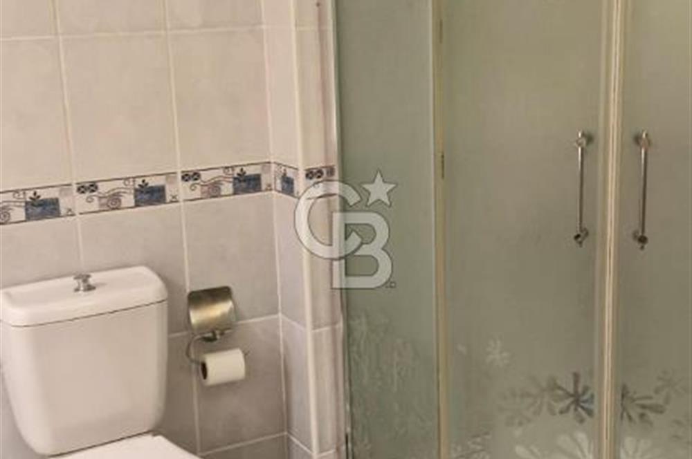 Balçova’da Ekonomi Üniversitesine Yürüme Mesafesinde Eşyalı Kiralık 3+1 Daire