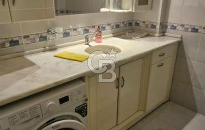 Balçova’da Ekonomi Üniversitesine Yürüme Mesafesinde Eşyalı Kiralık 3+1 Daire
