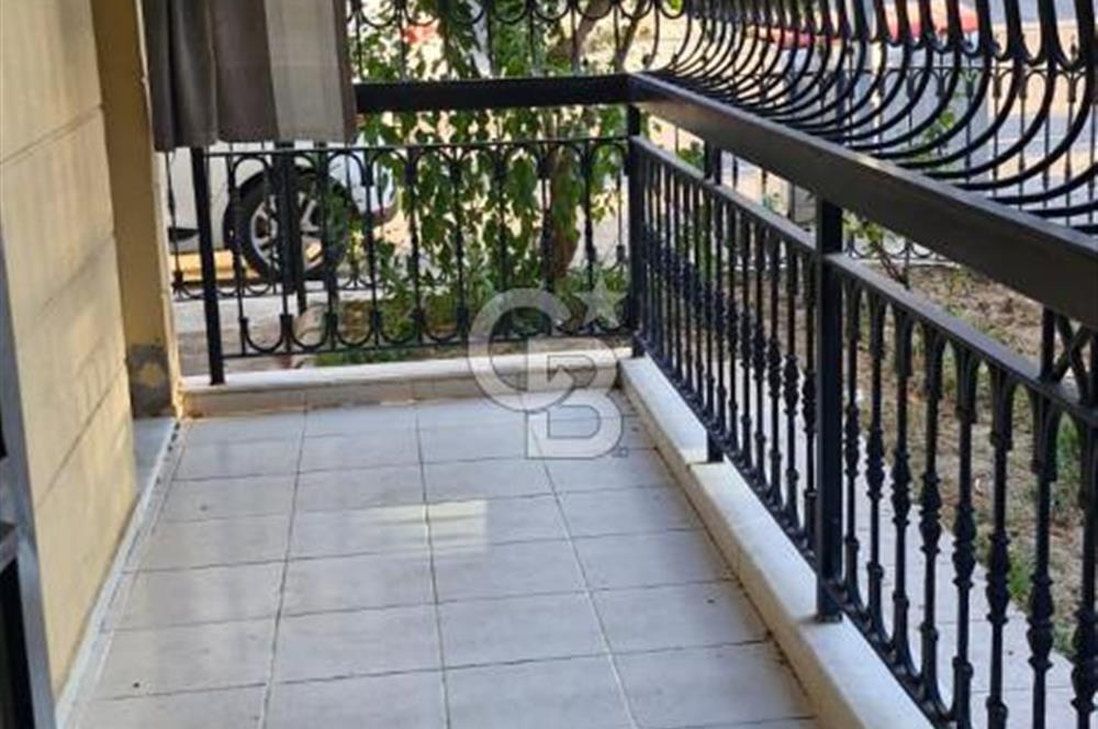Balçova’da Ekonomi Üniversitesine Yürüme Mesafesinde Eşyalı Kiralık 3+1 Daire