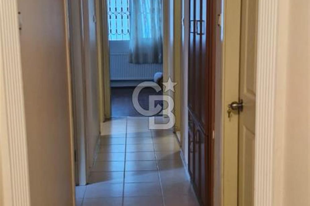 Balçova’da Ekonomi Üniversitesine Yürüme Mesafesinde Eşyalı Kiralık 3+1 Daire