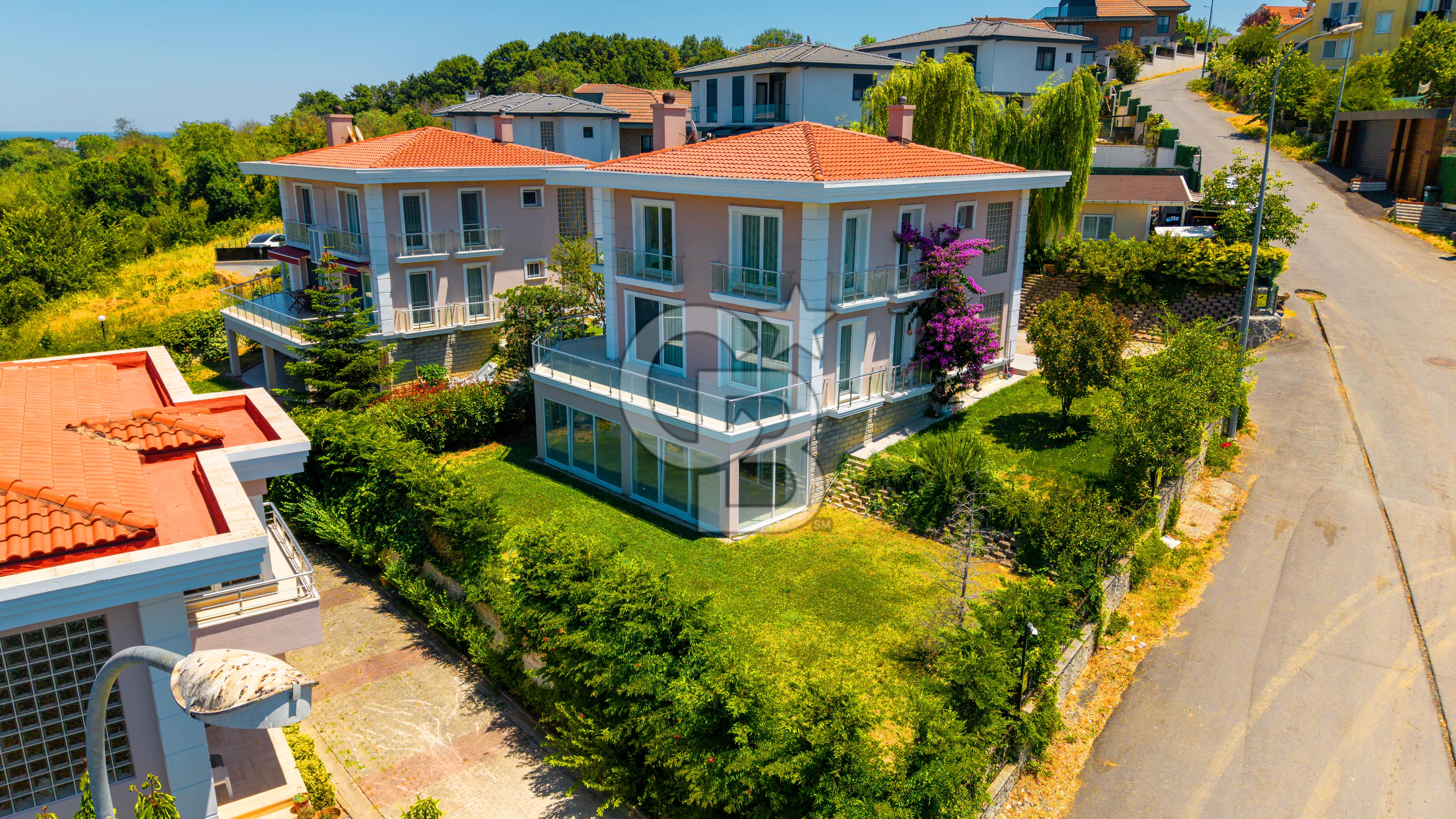 CB MARS'TAN ŞİLE'DE DENİZ MANZARALI SATILIK 4+2 TRİPLEKS VİLLA