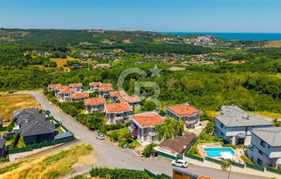 CB MARS'TAN ŞİLE'DE DENİZ MANZARALI SATILIK 4+2 TRİPLEKS VİLLA