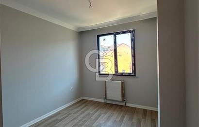 SANCAKTEPE MECLİS MAHALLESİ ANA CADDE CEPHELİ 3+2 DUBLEKS