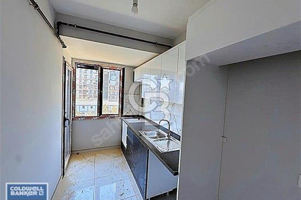 SANCAKTEPE METRO'NUN KARŞISINDA 2+1 SATILIK DAİRE