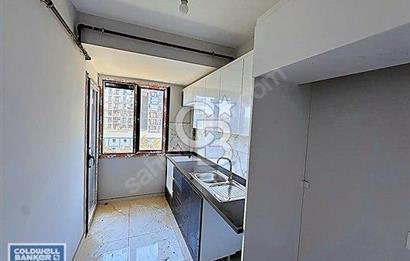 SANCAKTEPE METRO'NUN KARŞISINDA 2+1 SATILIK DAİRE