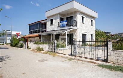 Foça Gencelli'de Satılık 3+1 Teraslı Dubleks Villa