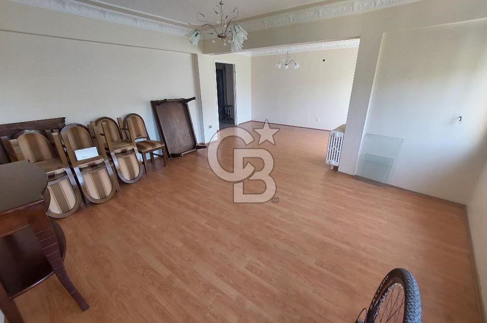 Mimar Sinan da Arakat Tadilatlı Kiralık 3+1 Daire 