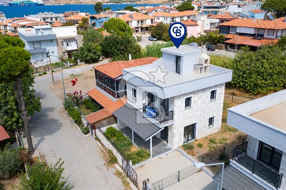 Foça Gencelli'de Satılık 3+1 Teraslı Dubleks Villa
