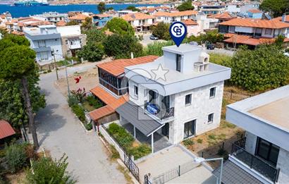 Foça Gencelli'de Satılık 3+1 Teraslı Dubleks Villa