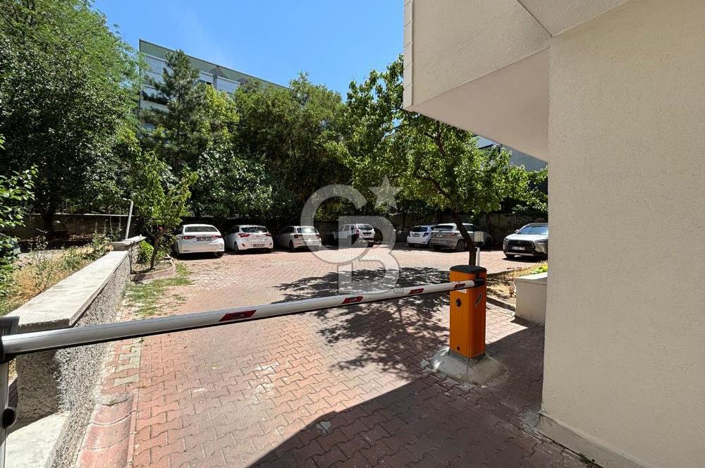 KÜÇÜKESAT MH. BÜKLÜM CAD. 3+1 SATILIK ARA KAT DAİRE