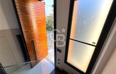 GÜRE'DE,DOĞA VE DENİZ MANZARALI, ŞIK TASARIMLI, 5+1 LOFT VİLLA