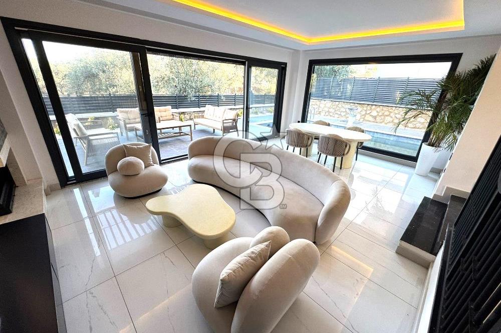 GÜRE'DE,DOĞA VE DENİZ MANZARALI, ŞIK TASARIMLI, 5+1 LOFT VİLLA