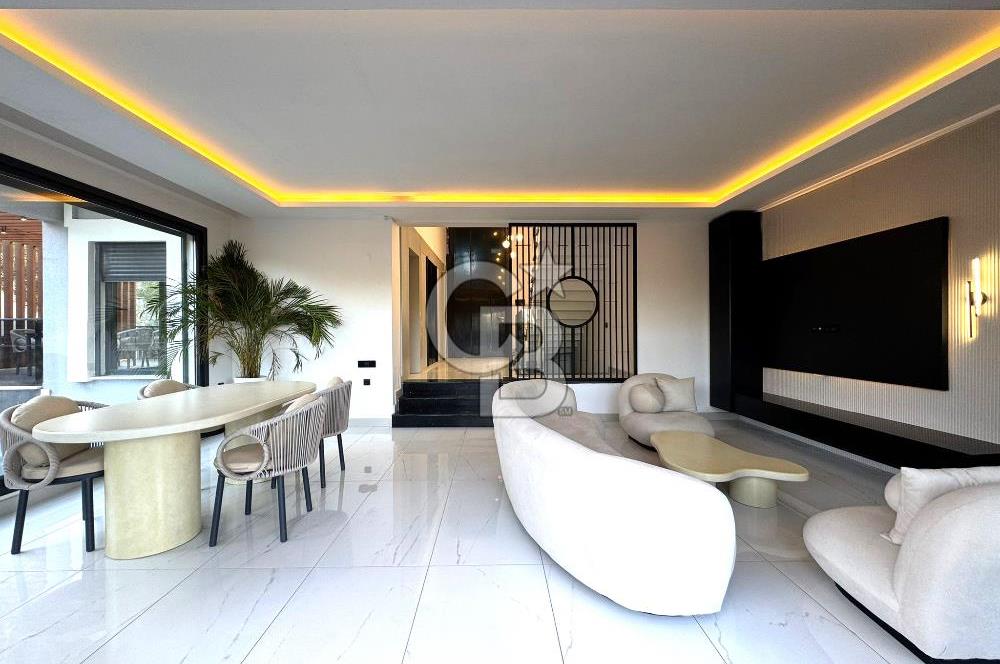 GÜRE'DE,DOĞA VE DENİZ MANZARALI, ŞIK TASARIMLI, 5+1 LOFT VİLLA