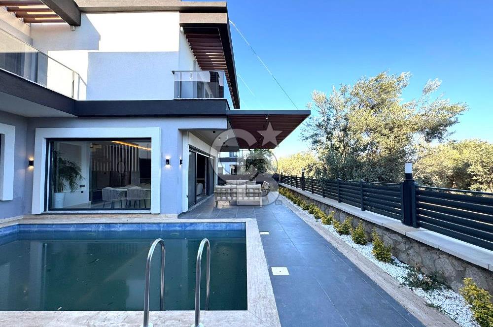 GÜRE'DE,DOĞA VE DENİZ MANZARALI, ŞIK TASARIMLI, 5+1 LOFT VİLLA