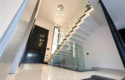 GÜRE'DE,DOĞA VE DENİZ MANZARALI, ŞIK TASARIMLI, 5+1 LOFT VİLLA