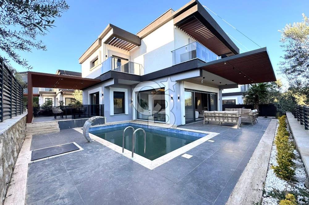 GÜRE'DE,DOĞA VE DENİZ MANZARALI, ŞIK TASARIMLI, 5+1 LOFT VİLLA