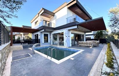 GÜRE'DE,DOĞA VE DENİZ MANZARALI, ŞIK TASARIMLI, 5+1 LOFT VİLLA