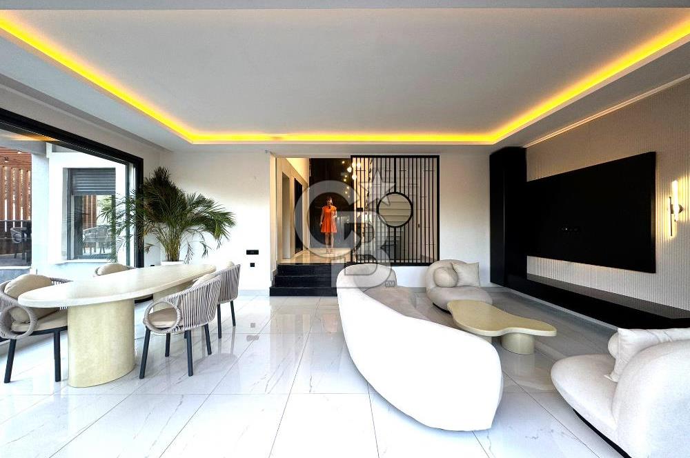 GÜRE'DE,DOĞA VE DENİZ MANZARALI, ŞIK TASARIMLI, 5+1 LOFT VİLLA