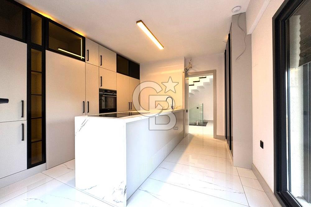 GÜRE'DE,DOĞA VE DENİZ MANZARALI, ŞIK TASARIMLI, 5+1 LOFT VİLLA