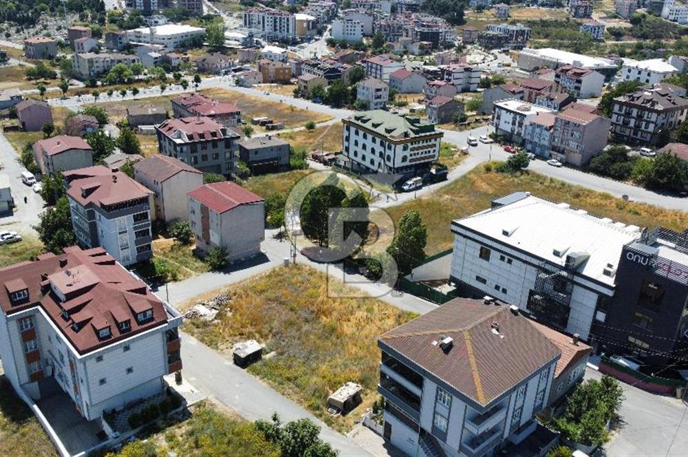 ARNAVUTKÖY TAŞOLUK'DA 3 YOLA CEPHE SATILIK ARSA