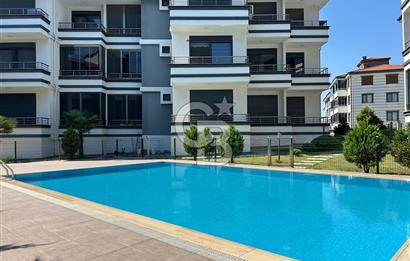 Ayvalık 150 Evler Mah'de Havuzlu Sitede Satılık 3+1 Daire