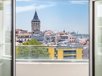 ŞİŞHANE MEYDANA CEPHELİ TARİHİ BİNADA KOMPLE YENİLENMİŞ SATILIK 