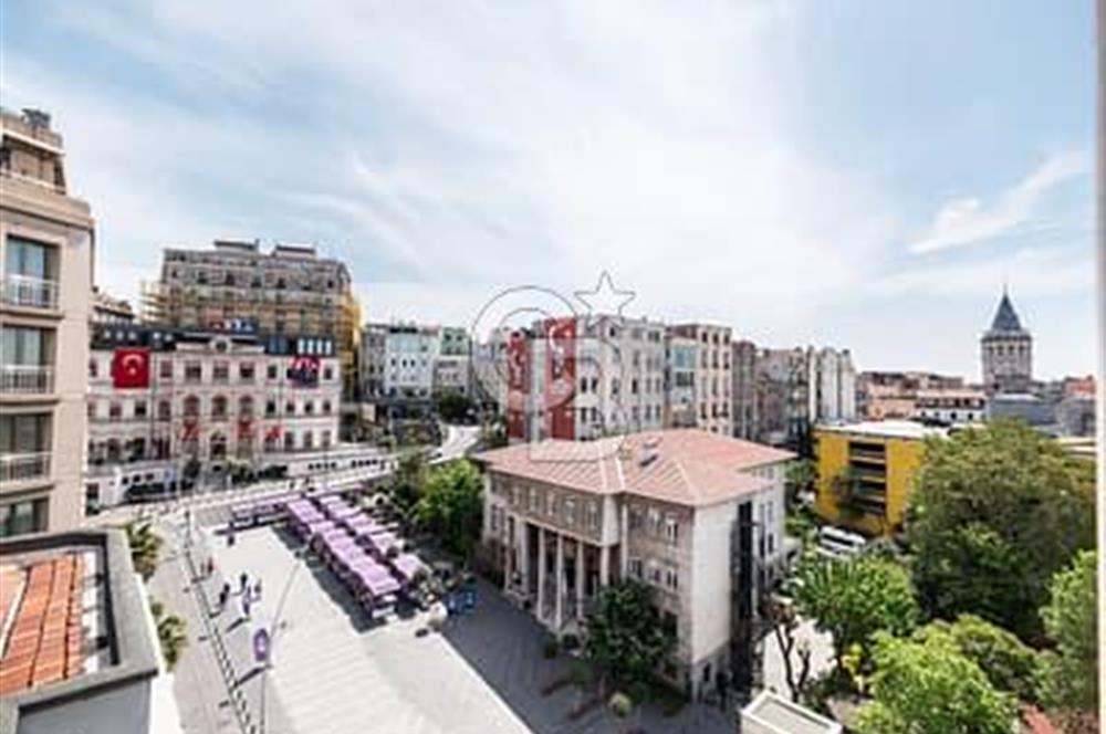 ŞİŞHANE MEYDANA CEPHELİ TARİHİ BİNADA KOMPLE YENİLENMİŞ SATILIK 