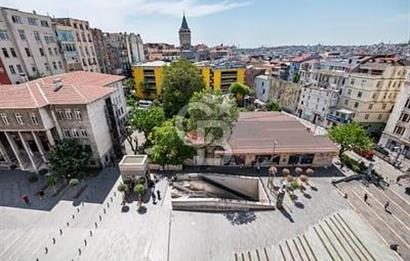 ŞİŞHANE MEYDANA CEPHELİ TARİHİ BİNADA KOMPLE YENİLENMİŞ SATILIK 