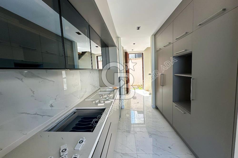 KUŞADASI SOĞUCAK'TA SATILIK 5+2 ÖZEL HAVUZLU MÜSTAKİL VİLLA