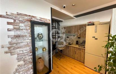KUŞADASI MARİNA BÖLGESİNDE ANA CADDE ÜZERİNDE SATILIK İŞYERİ