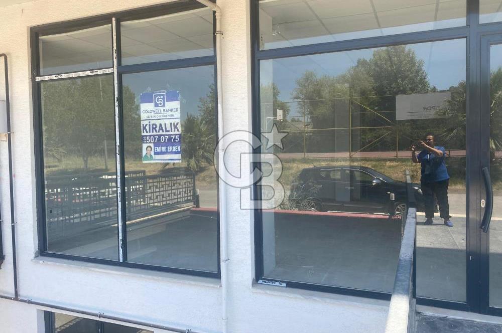 YALOVA ALTINOVA HÜRRİYET MAHALLESİNDE 92 m2 KİRALIK DÜKKAN !!!!