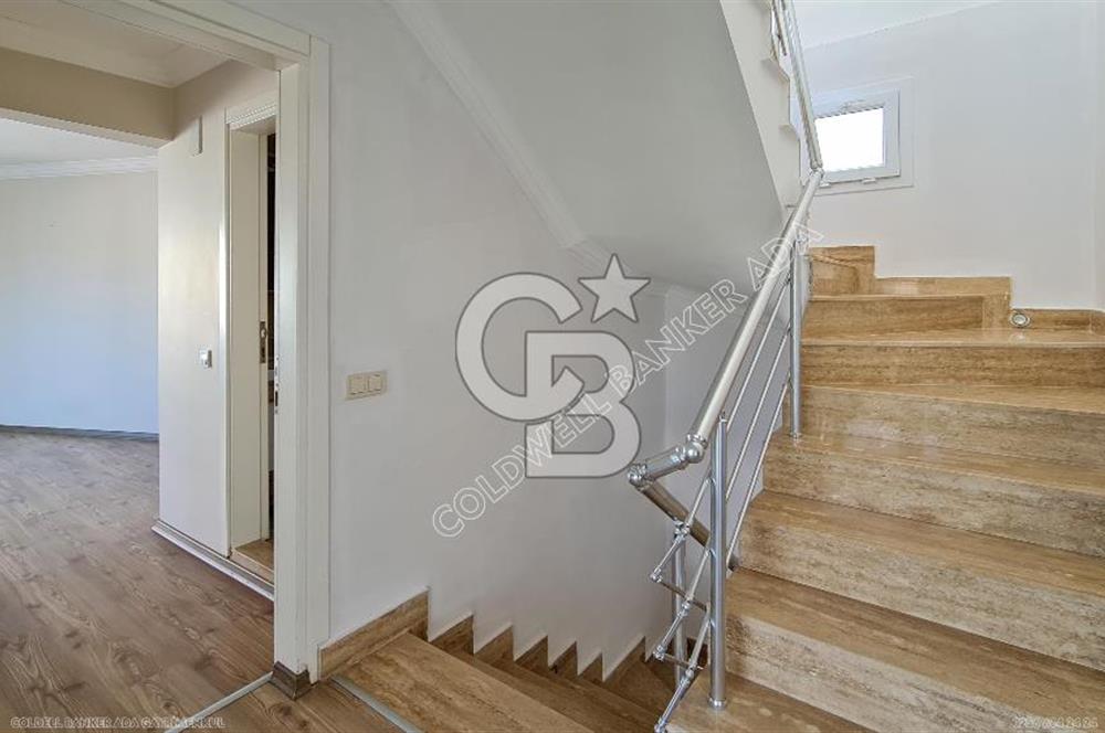 KUŞADASI KUŞTUR KİRALIK 5+1 VİLLA