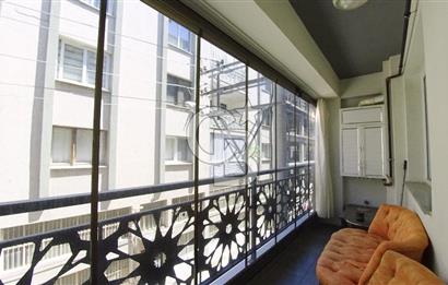 İzmir Karşıyaka Şemikler Eşyalı Kiralık 3+1 81 M² Daire