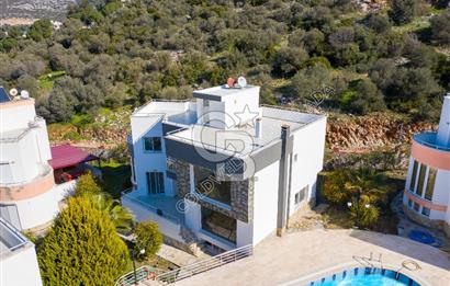 KUŞADASI KUŞTUR KİRALIK 5+1 VİLLA