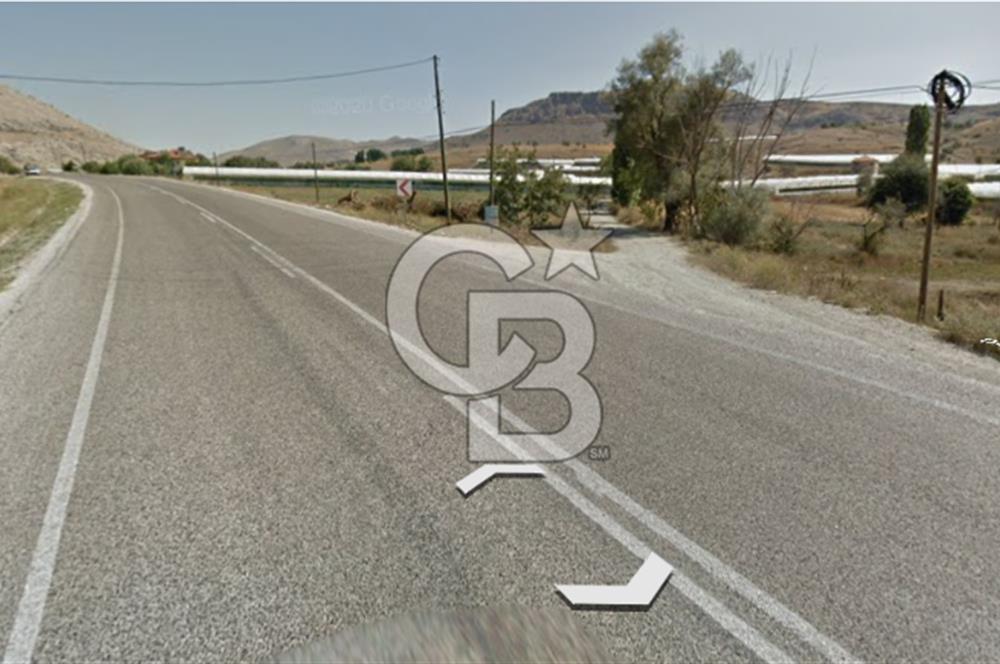 KORKUTELİ KAYABAŞDA SATILIK ARAZİ VE 2 KATLI BİNA