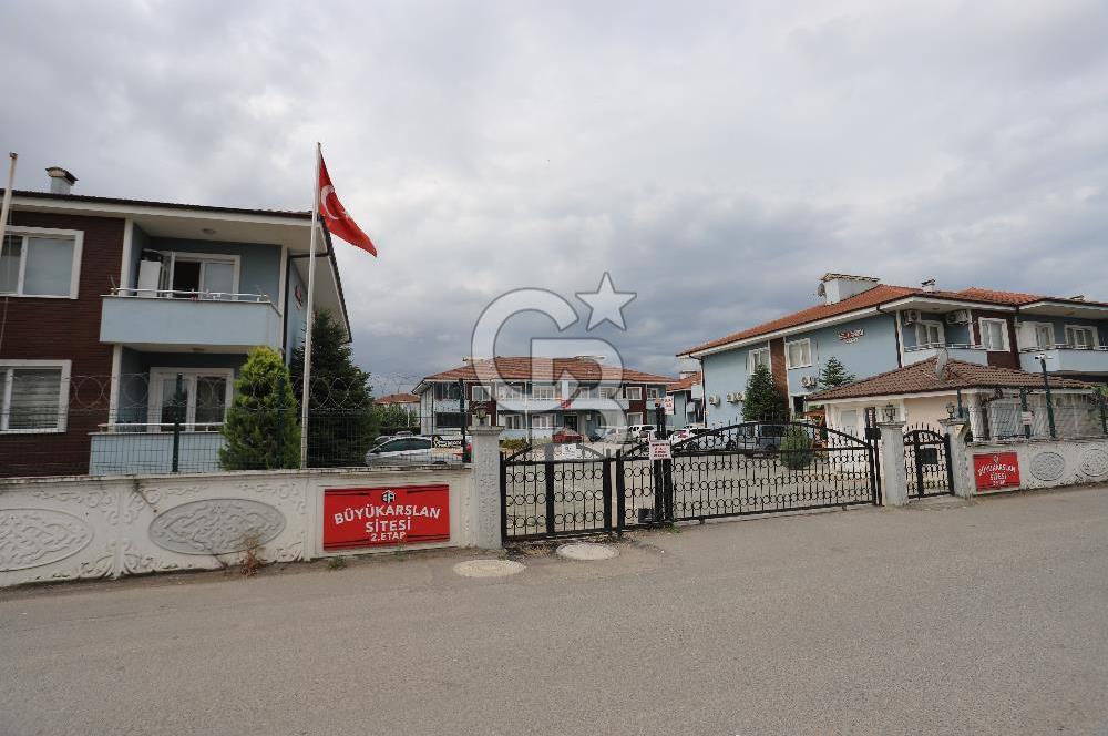 Büyükarslan Sitesinde Aileler İçin İdeal Geniş Daire Fırsatı !