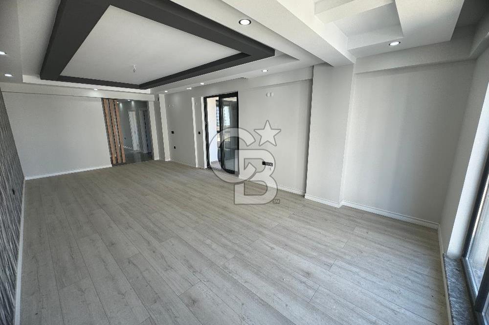 CB PARK'TAN GENİŞ VE FERAH YERDEN ISITMALI LÜKS 3+1 SIFIR DAİRE