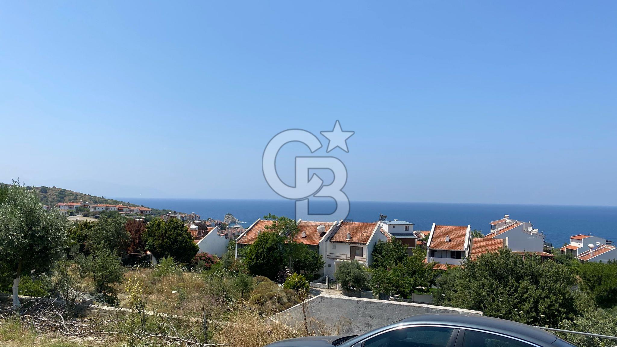 SEFERİHİSAR DOĞANBEY'DE DENİZ MANZARALI SATILIK ARSA