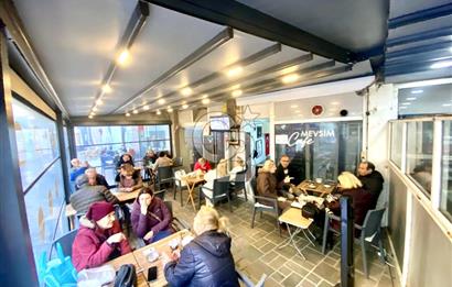 BOSTANLI'DA GELİŞİME AÇIK YAYA TRAFİĞİNİN EN YOĞUN OLDUĞU SOKAKLARDAN BİRİNDE DEVREN KİRALIK KAFE FIRSATI