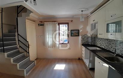 Eski Foça Atatürk Mahallesinde Kiralık 3+1 Tripleks