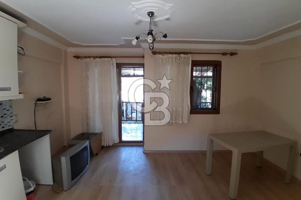 Eski Foça Atatürk Mahallesinde Kiralık 3+1 Tripleks