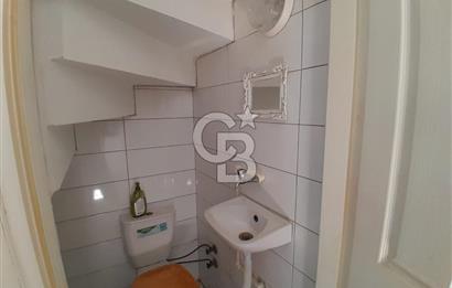 Eski Foça Atatürk Mahallesinde Kiralık 3+1 Tripleks