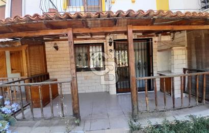 Eski Foça Atatürk Mahallesinde Kiralık 3+1 Tripleks