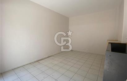 KARŞIYAKA ÇARŞI TİYATRO SOKAĞINDA KOMPLE SATILIK TARİHİ BİNA