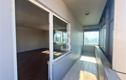         Küçük Çamlıca'da Merkezi  Konumda  Ferah 3+1 Kiralık   Ofis