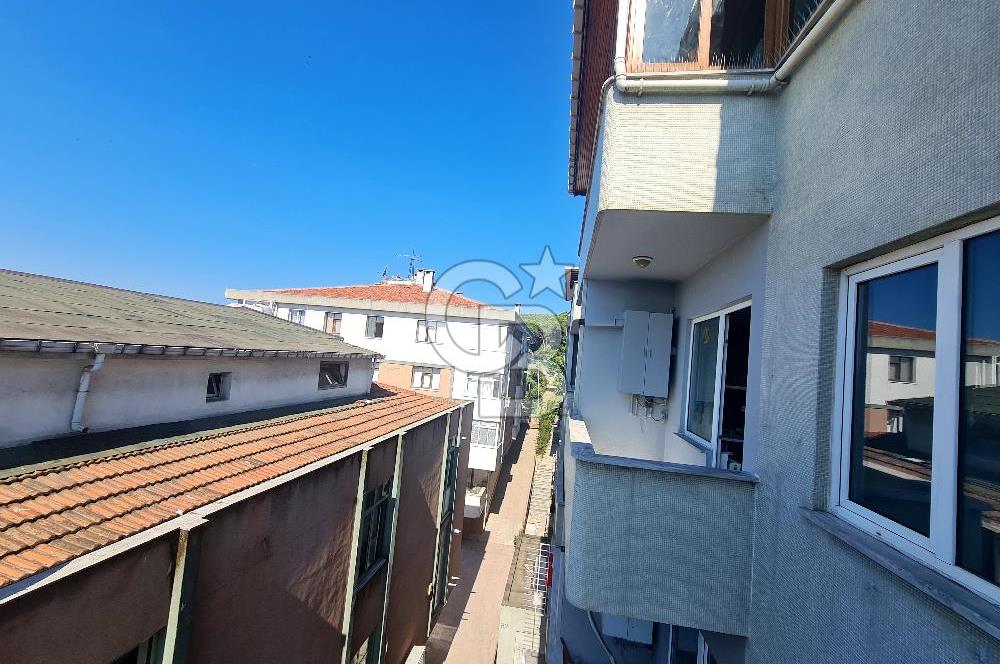         Küçük Çamlıca'da Merkezi  Konumda  Ferah 3+1 Kiralık   Ofis