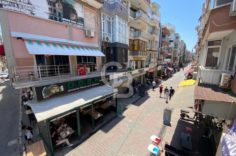 KARŞIYAKA ÇARŞI TİYATRO SOKAĞINDA KOMPLE SATILIK TARİHİ BİNA