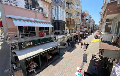 KARŞIYAKA ÇARŞI TİYATRO SOKAĞINDA KOMPLE SATILIK TARİHİ BİNA