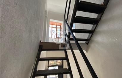KARŞIYAKA ÇARŞI TİYATRO SOKAĞINDA KOMPLE SATILIK TARİHİ BİNA