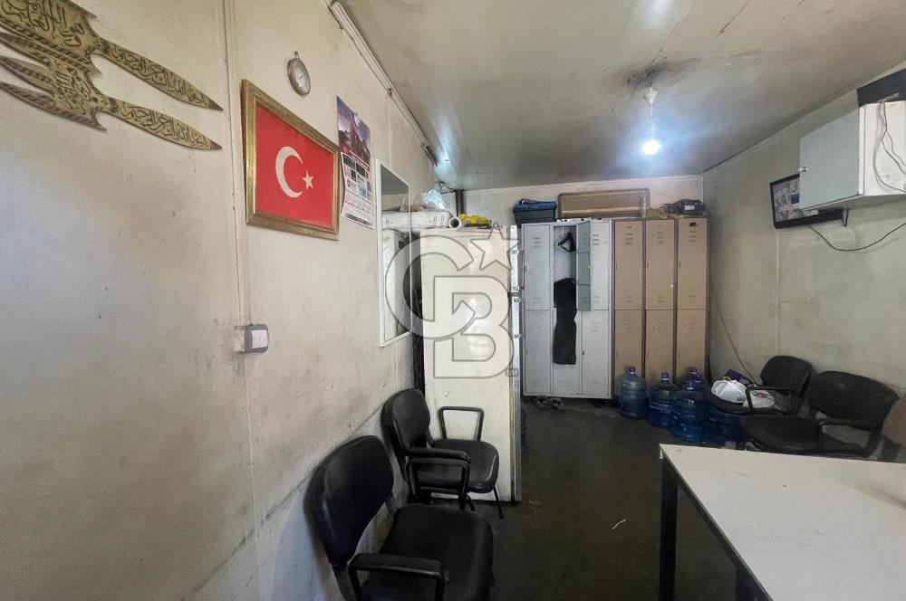 MENEMEN ULUKENT SANAYİ SİTESİ’NDE – İZBAN’A YAKIN – ANADOLU CADDESİ CEPHELİ SATILIK DÜKKÂN!